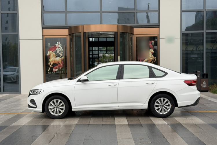 Used Volkswagen Lavida 2023 1.5L Automatic De Yi Edition Exterior 6