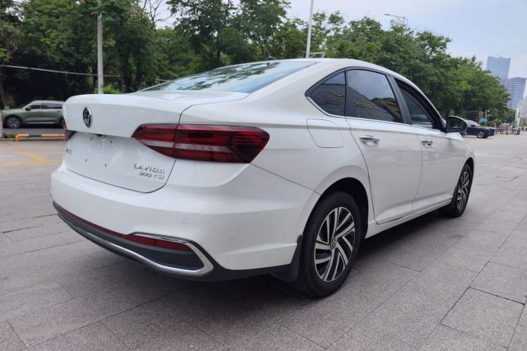 Used Volkswagen Lavida 2023 300TSI DSG Full-Comfort Edition Exterior 6