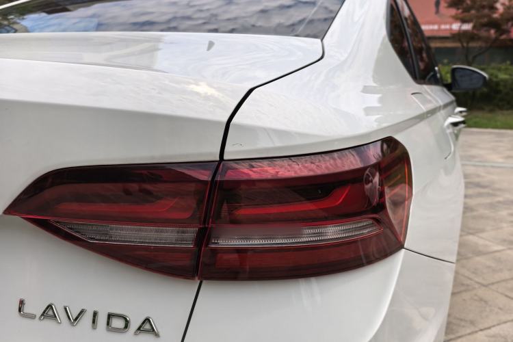 Used Volkswagen Lavida 2023 1.5L Automatic 5 Million Edition Exterior 8