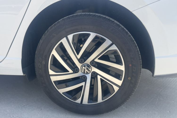 Used Volkswagen Lavida 2023 300TSI DSG Full-Comfort Edition Exterior 9