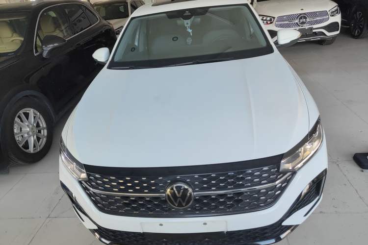 Used Volkswagen Lavida 2023 Revised Version 1.5L Automatic Starry Sky Edition – 5 Million Units Front