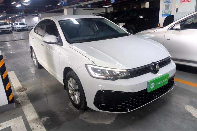 Used Volkswagen Lavida 2023 New Sharp 1.5L Manual New Comfort Edition Front Right 45 Deg