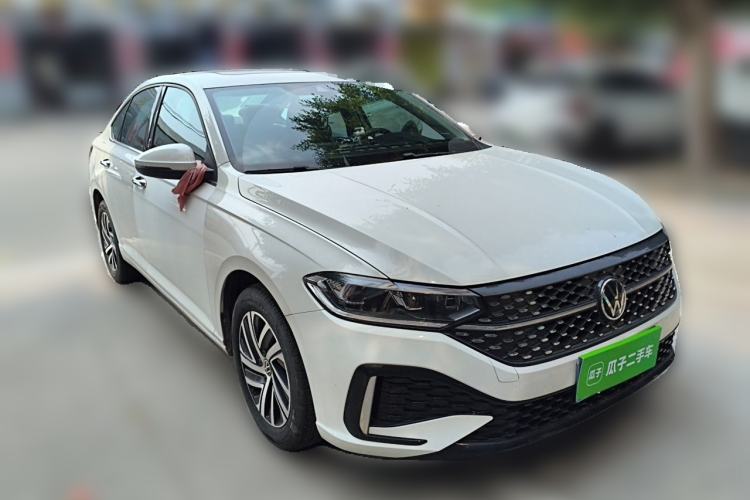 Used Volkswagen Lavida 2023 Revised Version 1.5L Automatic Starry Sky Edition – 5 Million Units Front Right 45 Deg