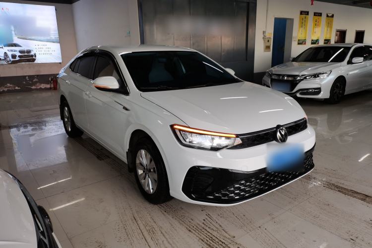 Used Volkswagen Lavida 2023 New Sharp 1.5L Manual New Comfort Edition Front Right 45 Deg