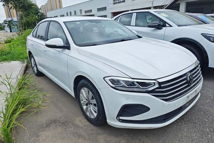 Used Volkswagen Lavida 2023 Revised 1.5L Automatic DeYi Edition Front Right 45 Deg