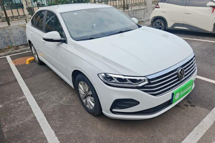 Used Volkswagen Lavida 2023 Revised 1.5L Automatic DeYi Edition Front Right 45 Deg