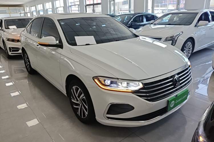 Used Volkswagen Lavida 2023 280TSI DSG Full-Comfort Edition Front Right 45 Deg