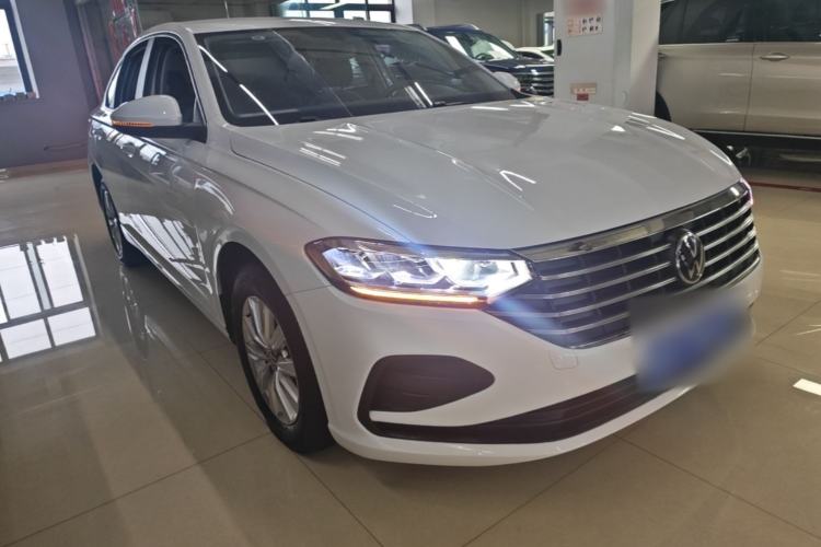 Used Volkswagen Lavida 2023 Revised 1.5L Automatic DeYi Edition Front Right 45 Deg