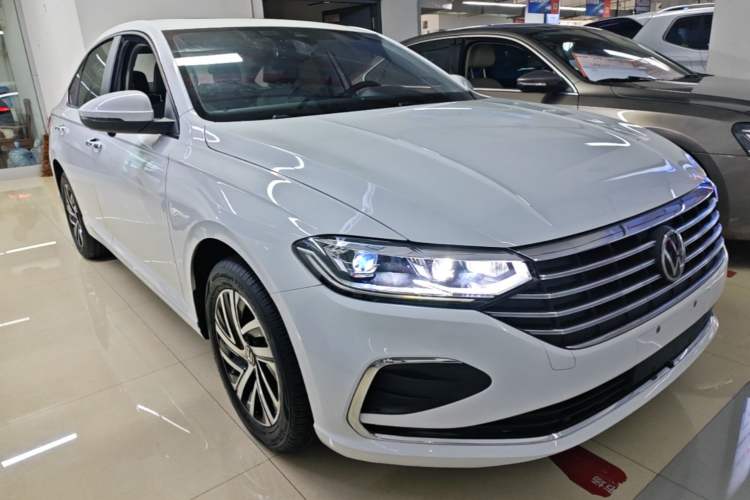 Used Volkswagen Lavida 2023 300TSI DSG Full-Comfort Edition Front Right 45 Deg