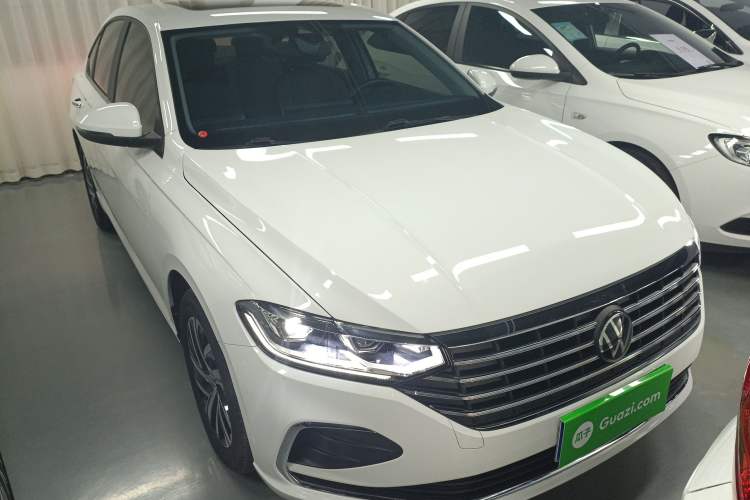 Used Volkswagen Lavida 2023 300TSI DSG Full-Comfort Edition Front Right 45 Deg