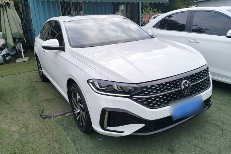 Used Volkswagen Lavida 2023 1.5L Automatic Starry Sky 5 Million Edition Front Right 45 Deg