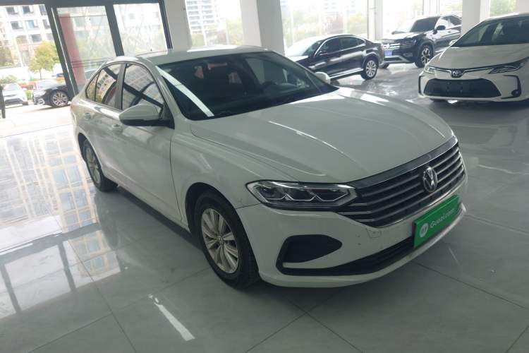 Used Volkswagen Lavida 2023 1.5L Automatic De Yi Edition Front Right 45 Deg