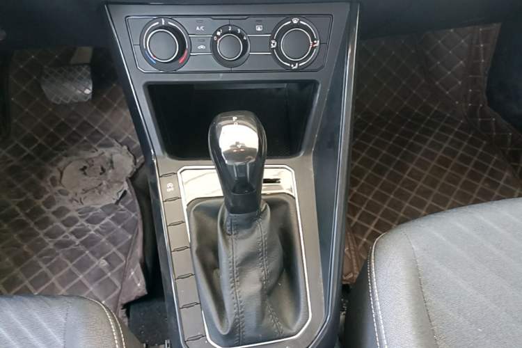 Used Volkswagen Lavida 2023 New Rui 1.5L Automatic New Yi Edition Gear Lever