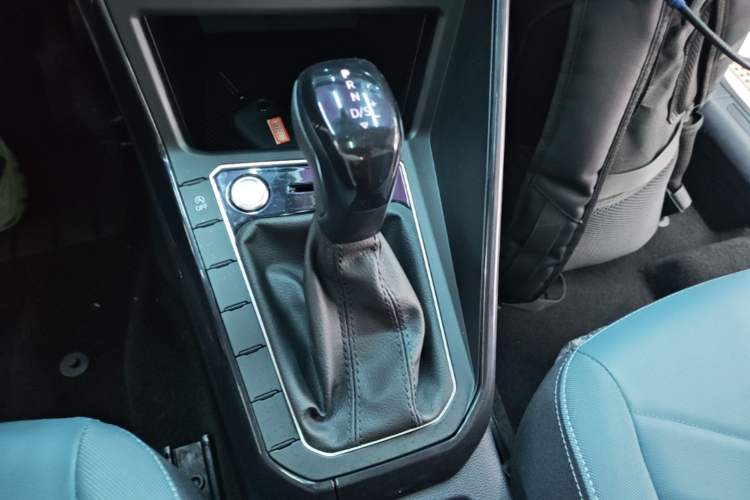 Used Volkswagen Lavida 2023 New Sharp 1.5L Automatic New Wish Edition Gear Lever
