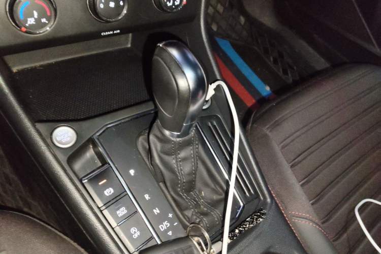 Used Volkswagen Lavida 2023 300TSI DSG Starry Full-Comfort Edition Gear Lever