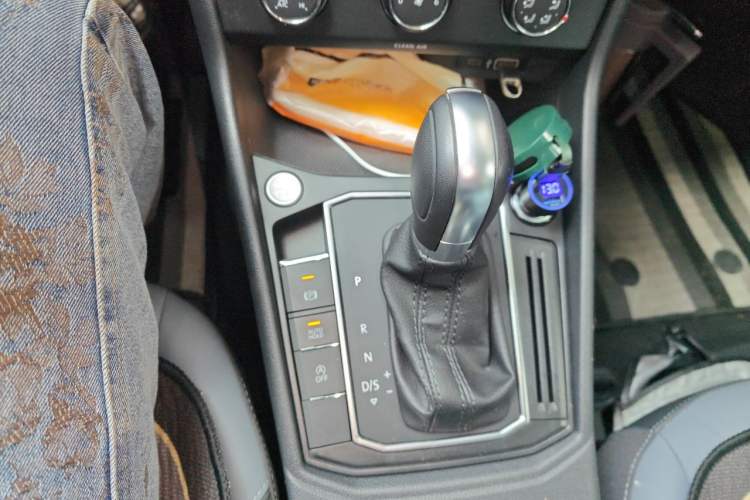Used Volkswagen Lavida 2023 Revised Version 1.5L Automatic 5 Millionth Edition Gear Lever