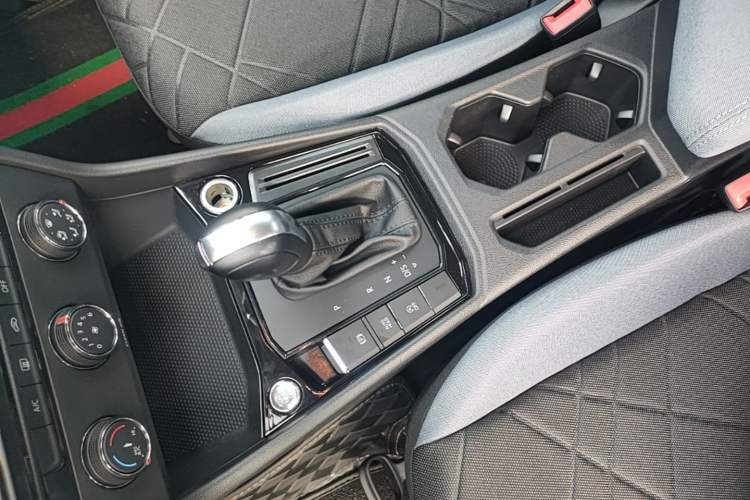 Used Volkswagen Lavida 2023 1.5L Automatic De Yi Edition Gear Lever