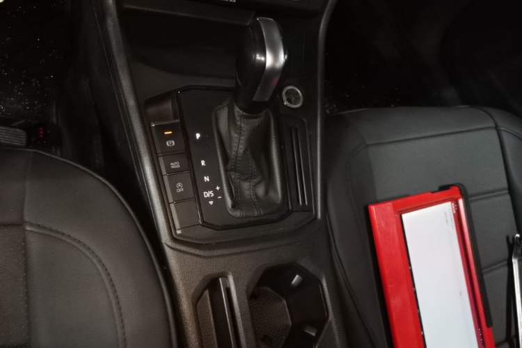 Used Volkswagen Lavida 2023 1.5L Automatic De Yi Edition Gear Lever