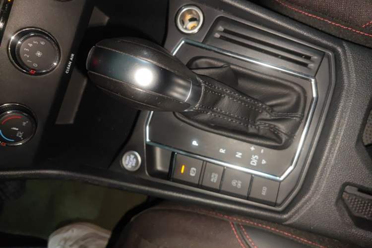 Used Volkswagen Lavida 2023 280TSI DSG Starry Sky Deluxe Edition Gear Lever