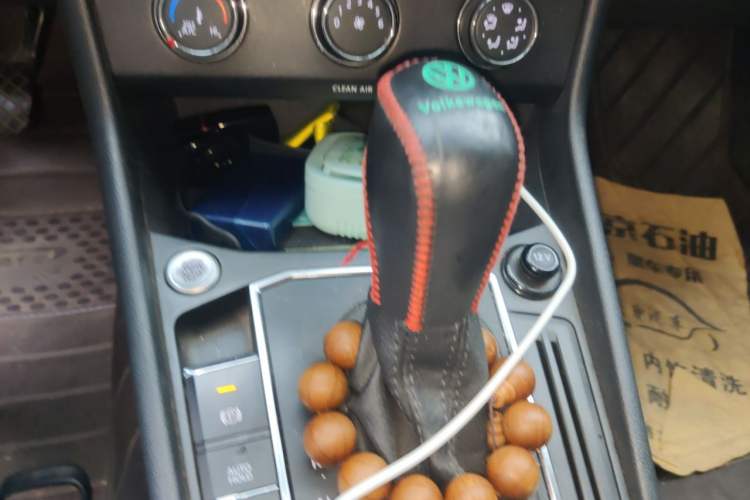 Used Volkswagen Lavida 2023 1.5L Automatic 5 Million Edition Gear Lever