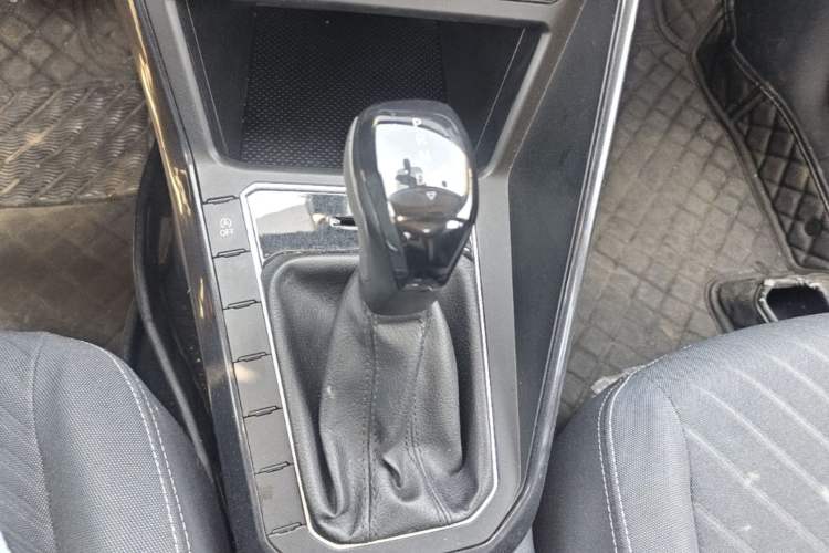 Used Volkswagen Lavida 2023 New Rui 1.5L Automatic New Yi Edition Gear Lever