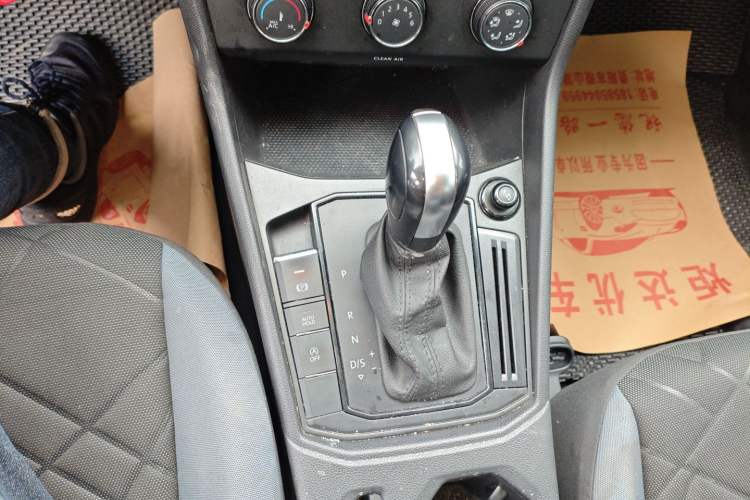 Used Volkswagen Lavida 2023 Revised 1.5L Automatic DeYi Edition Gear Lever