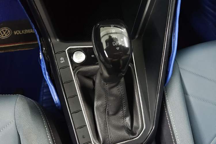 Used Volkswagen Lavida 2023 New Sharp 1.5L Automatic New Wish Edition Gear Lever
