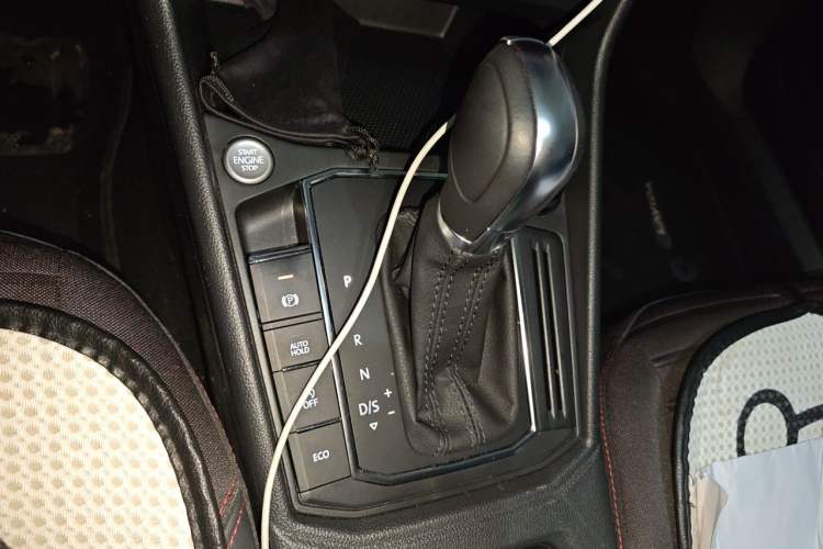 Used Volkswagen Lavida 2023 300TSI DSG Full-Comfort Edition Gear Lever