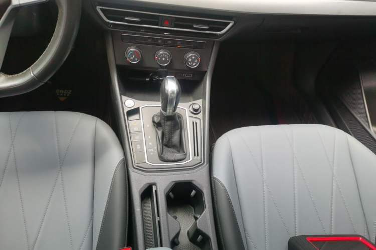 Used Volkswagen Lavida 2023 1.5L Automatic Starry Sky 5 Million Edition Gear Lever