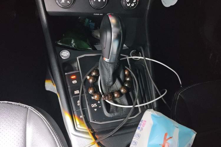 Used Volkswagen Lavida 2023 280TSI DSG Full-Comfort Edition Gear Lever