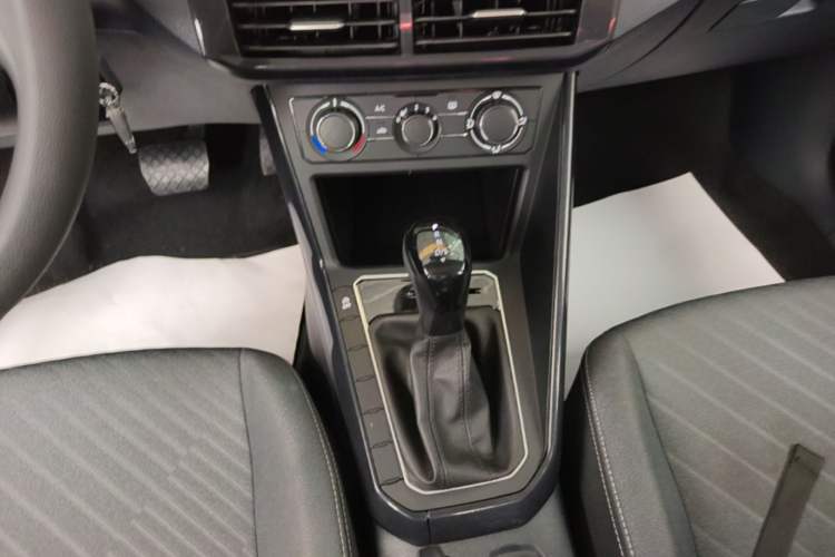 Used Volkswagen Lavida 2023 New Rui 1.5L Automatic New Yi Edition Gear Lever