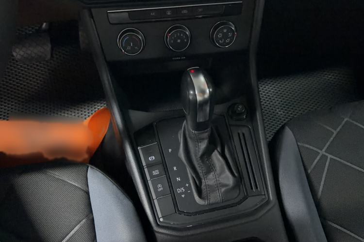 Used Volkswagen Lavida 2023 Revised 1.5L Automatic DeYi Edition Gear Lever