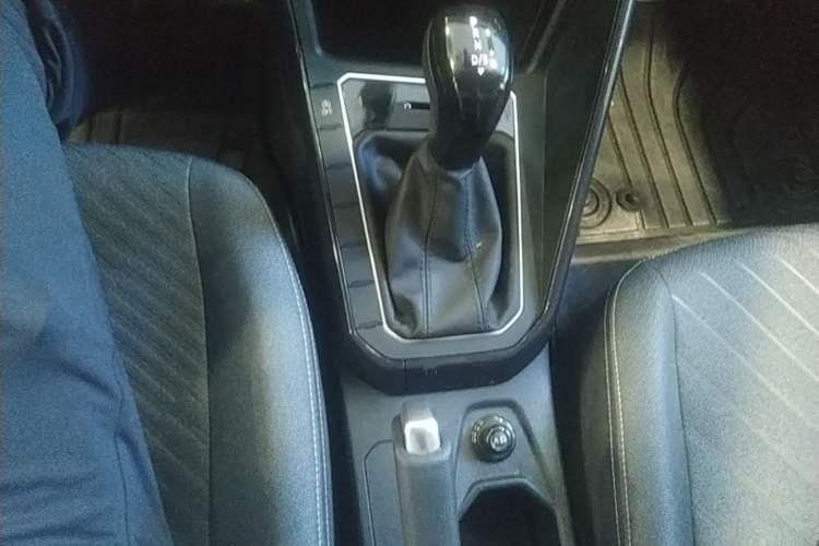 Used Volkswagen Lavida 2023 New Sharp 1.5L Automatic Excellent New Edition Gear Lever