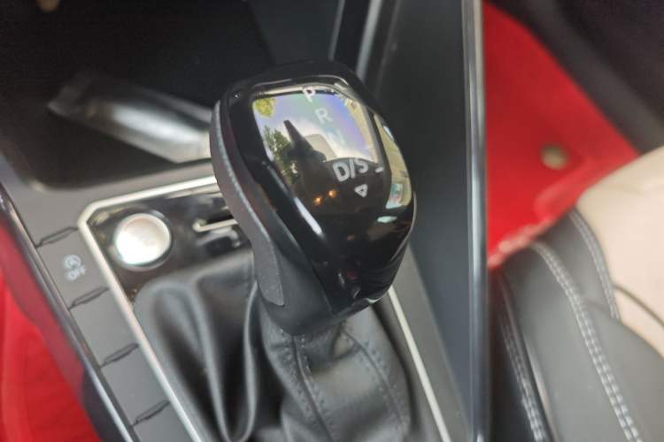 Used Volkswagen Lavida 2023 New Sharp 1.5L Automatic New Wish Edition Gear Lever