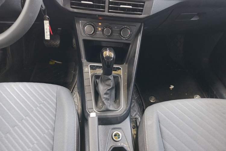 Used Volkswagen Lavida 2023 New Rui 1.5L Automatic New Yi Edition Gear Lever