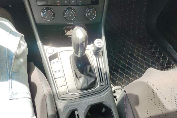 Used Volkswagen Lavida 2023 300TSI DSG Starry Full-Comfort Edition Gear Lever