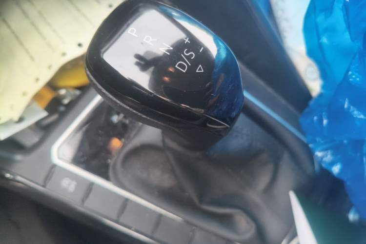 Used Volkswagen Lavida 2023 New Rui 1.5L Automatic New Yi Edition Gear Lever