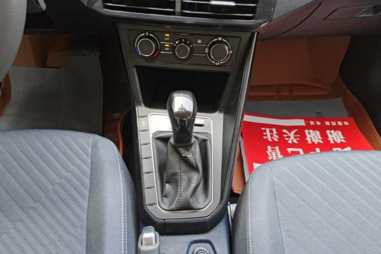 Used Volkswagen Lavida 2023 New Rui 1.5L Automatic New Yi Edition Gear Lever