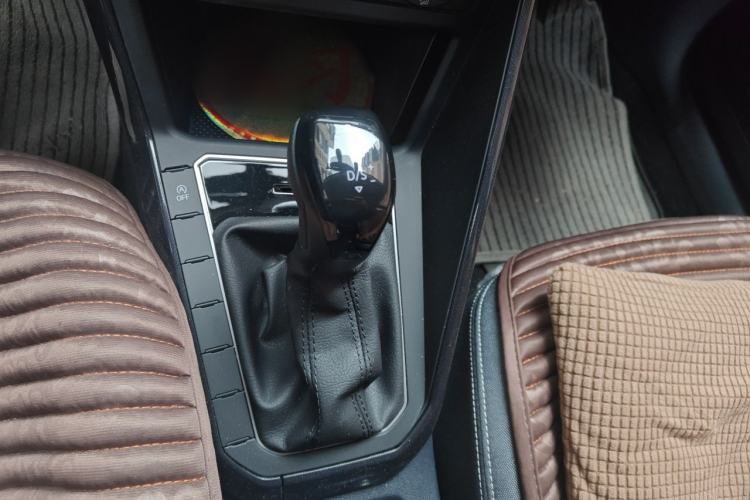 Used Volkswagen Lavida 2023 New Sharp 1.5L Automatic Excellent New Edition Gear Lever
