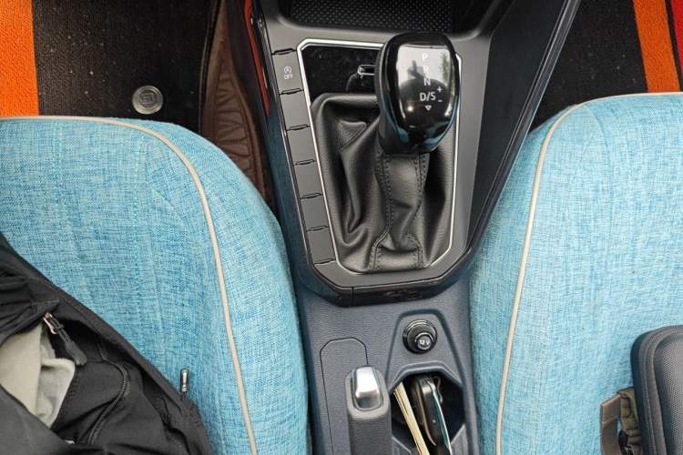 Used Volkswagen Lavida 2023 New Sharp 1.5L Automatic Excellent New Edition Gear Lever