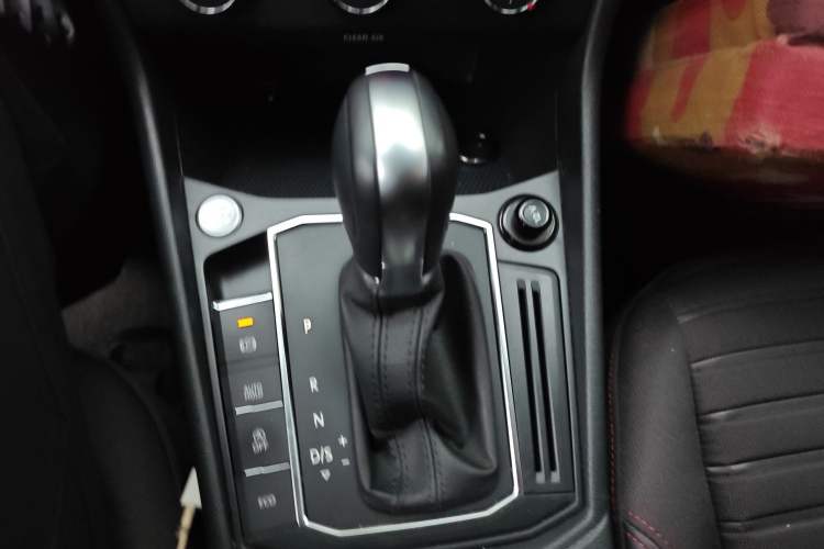 Used Volkswagen Lavida 2023 300TSI DSG Starry Full-Comfort Edition Gear Lever