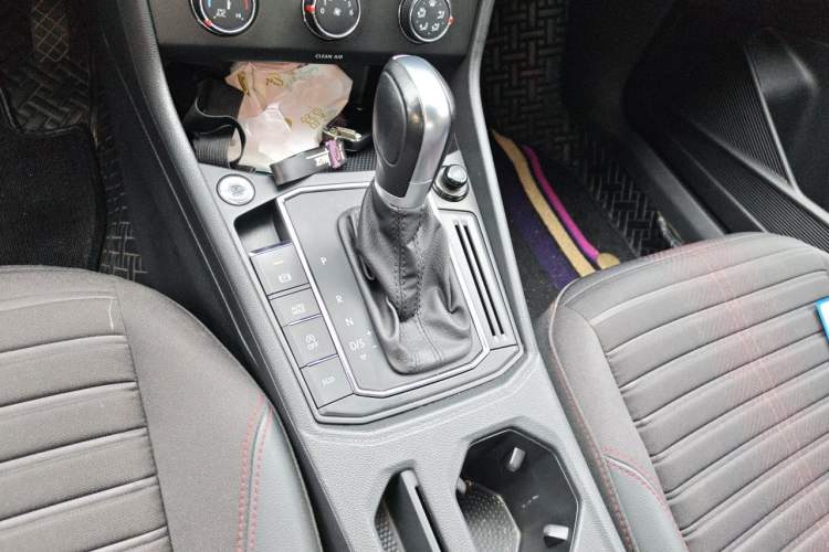 Used Volkswagen Lavida 2023 280TSI DSG Starry Sky Deluxe Edition Gear Lever