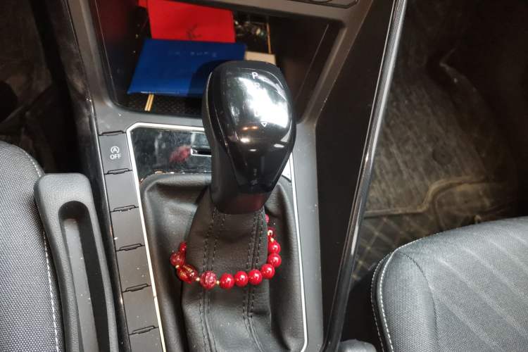Used Volkswagen Lavida 2023 New Sharp 1.5L Automatic Excellent New Edition Gear Lever