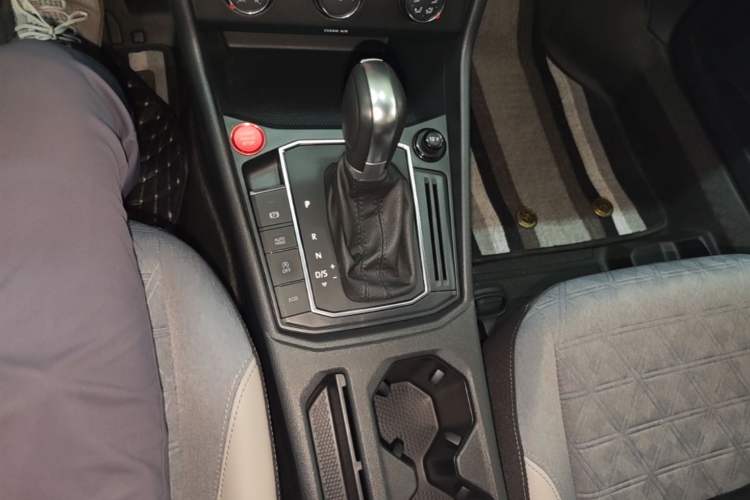 Used Volkswagen Lavida 2023 280TSI DSG Full-Comfort Edition Gear Lever