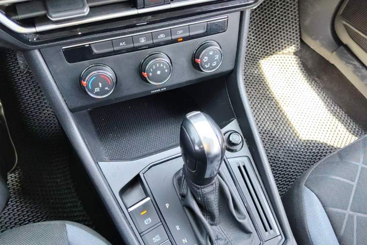 Used Volkswagen Lavida 2023 Revised 1.5L Automatic DeYi Edition Gear Lever