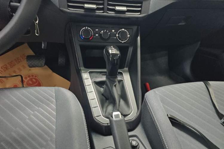 Used Volkswagen Lavida 2023 New Sharp 1.5L Automatic Excellent New Edition Gear Lever