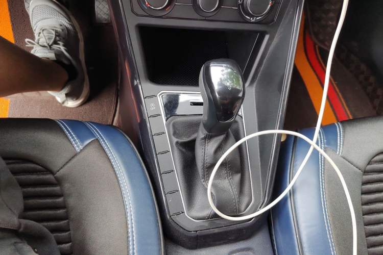 Used Volkswagen Lavida 2023 New Rui 1.5L Automatic New Yi Edition Gear Lever