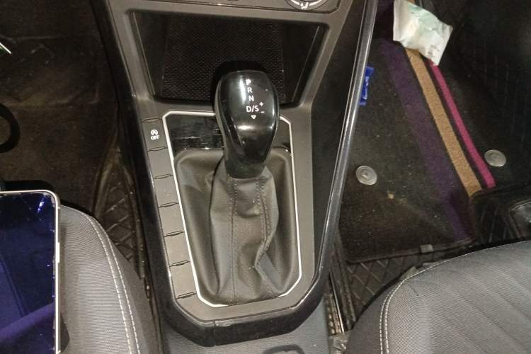 Used Volkswagen Lavida 2023 New Rui 1.5L Automatic New Yi Edition Gear Lever