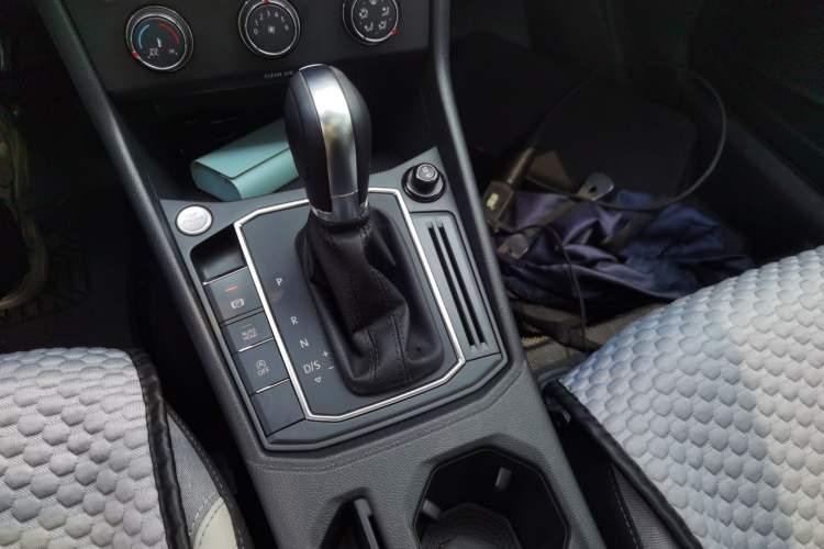 Used Volkswagen Lavida 2023 1.5L Automatic Full-Comfort Edition Gear Lever