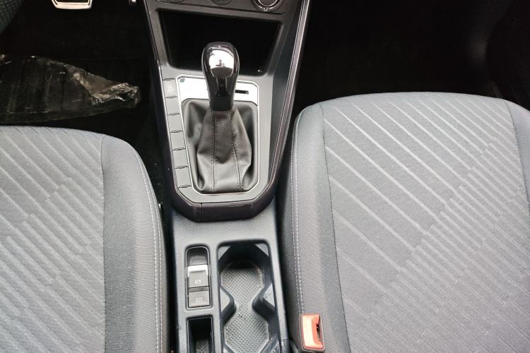 Used Volkswagen Lavida 2023 New Sharp 1.5L Automatic Excellent New Edition Gear Lever